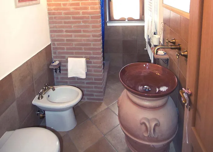 Case&colline Lorena * Монтескудайо